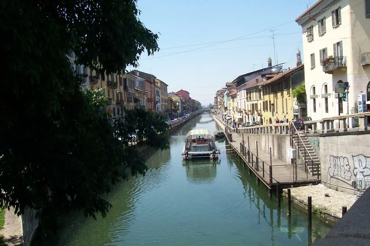 Laura'S Home - I Navigli Che Vorrei Milán
