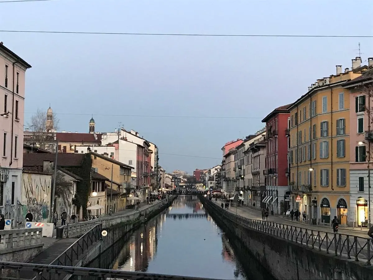 Laura'S Home - I Navigli Che Vorrei Milán