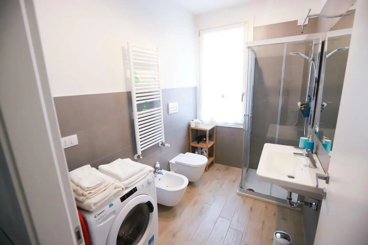 Laura'S Home - I Navigli Che Vorrei Milán Itálie