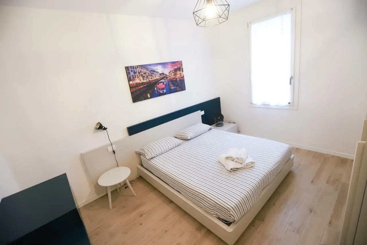 Apartment Laura'S Home - I Navigli Che Vorrei Milan